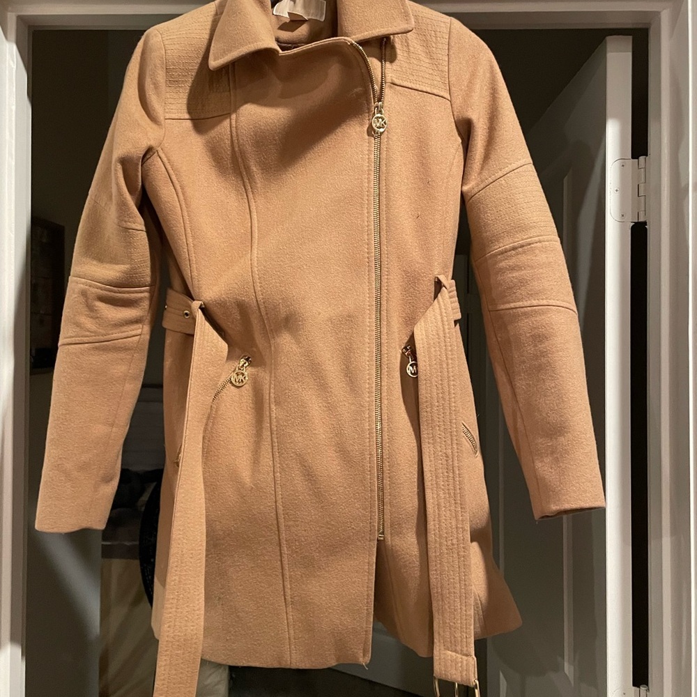 XS- Michael Kors Wool Blend Coat. Used in great condition